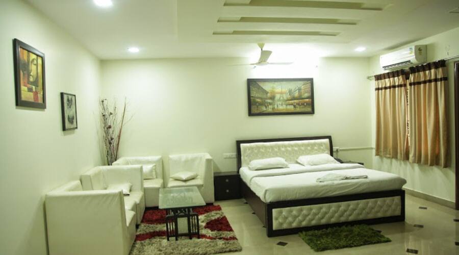 New Castle Venue Beach Guest House, Visakhapatnam 3